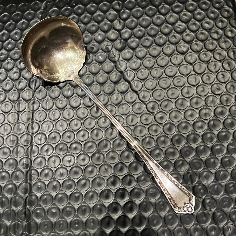 William Wm. Rogers & Son AA 1915 Hampden set of 9 Silver plated teaspoons VGUC